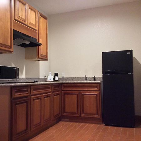 Regency Inn & Suites- Nw Houston Jersey Village Oda fotoğraf